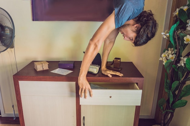 Ile zapłacisz za złożenie mebli w swoim domu?