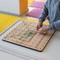 Jak dobrać matę edukacyjną do wieku i potrzeb dziecka?