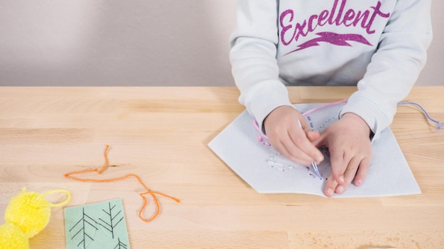 Jak rozpocząć przygodę z rękodziełem i rozwinąć swoje umiejętności?