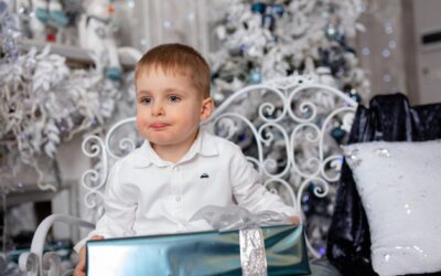 Jak wybrać prezent na chrzest dla chłopca, który ucieszy i rodziców?