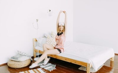 Jakie dekoracje sprawdzą się na ścianie nad łóżkiem?