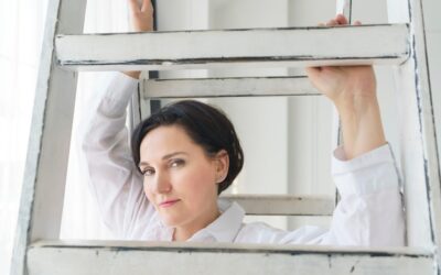 Co położyć na ściany w wiatrołapie aby było praktycznie i stylowo?