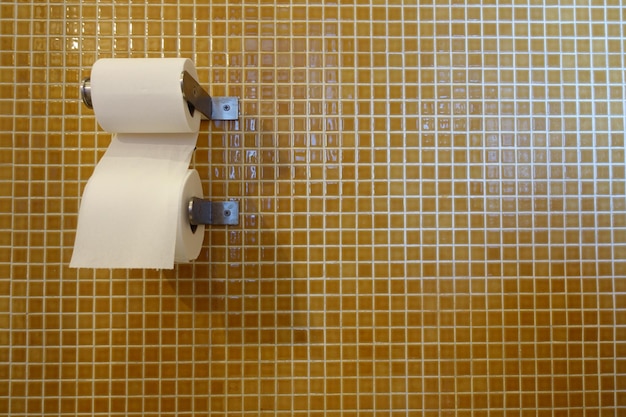 Ile kosztuje kafelkowanie łazienki i od czego zależą ceny?