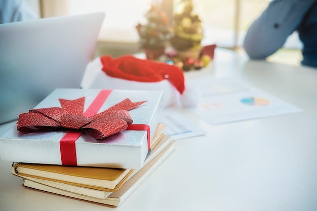 Jaki prezent imieninowy dla szefa będzie odpowiedni?