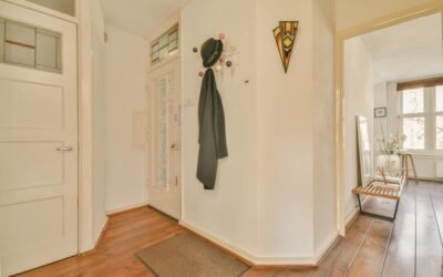 Ściany w przedpokoju z czego warto je wykonać?
