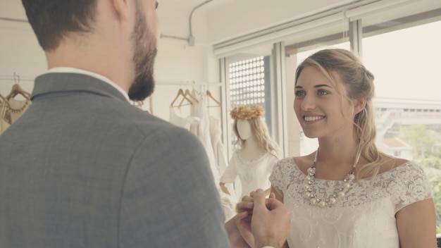 Co dać na wesele aby prezent był trafiony?