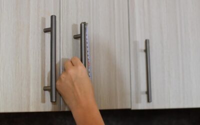 Gdzie znaleźć idealne zawiasy do szafek kuchennych?