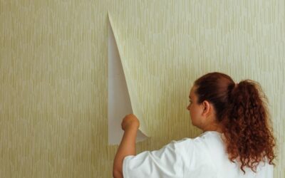 Jak wykończyć ścianę w salonie, by nadać wnętrzu wyjątkowy charakter?