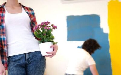 Czym udekorować ściany w salonie aby stworzyć przytulny klimat?