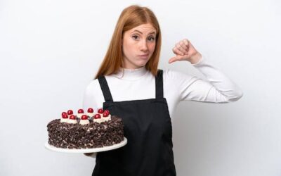 Jak ustroić tort, by zachwycił gości na przyjęciu?