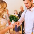 O co prosić zamiast kwiatów na ślub?