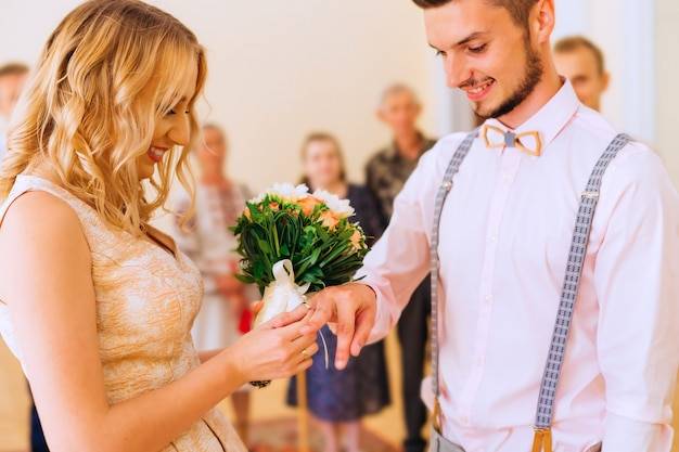 O co prosić zamiast kwiatów na ślub?