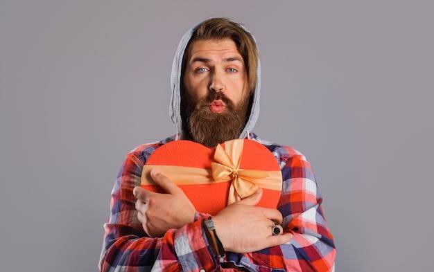 Pomysły na prezent dla niego, które naprawdę go zachwycą