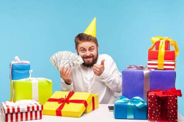 Ile pieniędzy daje się na 60 urodziny?