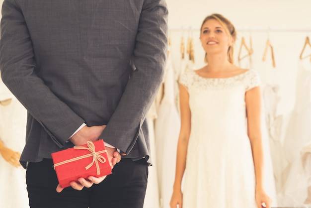 Jaki prezent na ślub cywilny od rodziców sprawdzi się najlepiej?